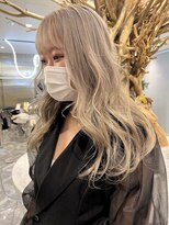 ゼスト 八王子店(ZEST) ホワイトベージュ/艶髪ハイトーン/ケアブリーチ