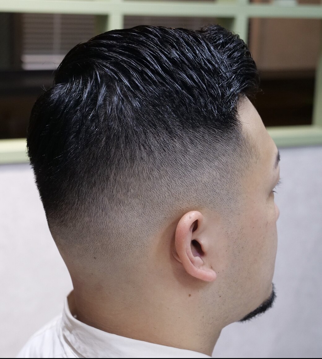 王道のスキンフェード73スタイル：L184751871｜ホットペッパービューティー