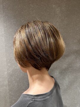 ヘアーアンドライフ ブランシェ(HAIR&LIFE Branche) ハイライト白髪ぼかしスタートデザイン