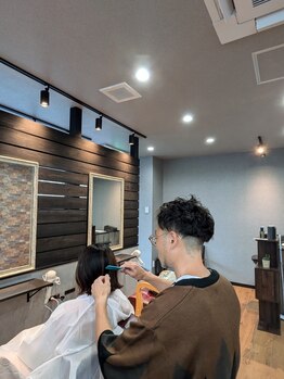 グラス ア トア(grace a toi)の写真/あなたの髪質や骨格を見極め、あなたの魅力を引き出すスタイルをご提案！新しい自分に出逢える予感…♪