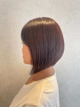 モック(moc) 女性らしいフェミニンなミディアムスタイル