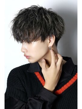 リップス レイ ギンザ(LIPPS Ray GINZA) ツーブロック前下がり無造作マッシュ