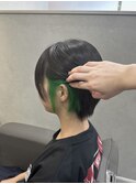 イヤリングカラー/グリーンイヤリング/くびれショート学割