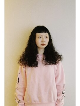 楪(yuzuriha) long volume perm