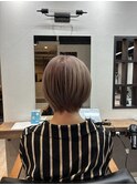 ハイトーンショートボブ
