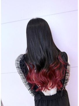 ヘアメイクアン(Hair Make Une) 黒髪×ワインレッドが映える!上品かわいいテールカラー♪