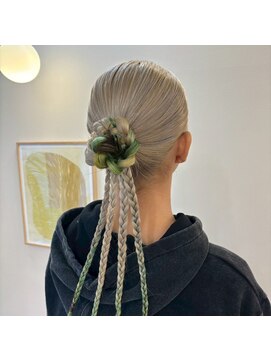 ヘアメイクアンドセットサロン リッコ(Hair make&set salon Ricco) タイトアップスタイル