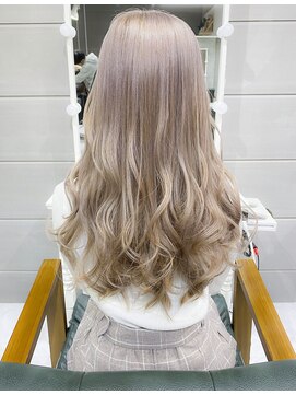 デイズ(days) 色落ちまで綺麗なシルキーベージュの艶ロング