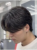 強めフェザーパーマ色気毛流れセンターパート