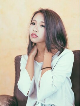 エマージュ 新宿(Emerge) 風になびく☆ナチュラルミディ