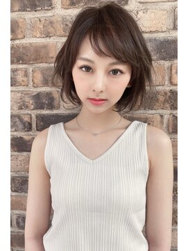 クーエフー(coo et fuu) ココアブラウンの短め斜め前髪のショートボブ♪藤沢2