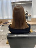 切りっぱなしヘアスタイル