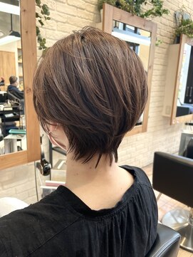 レックス ロア(REX LORE) 大人ショートボブ