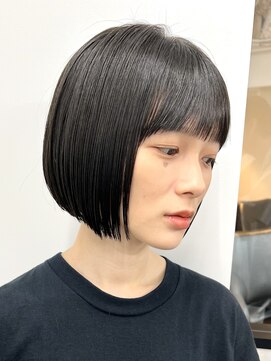 ラフ 新宿(Laff) 新宿 前下がりボブ 切りっぱなしボブ ショートボブ 髪質改善