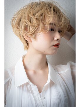 カバーヘア ブリス 志木南口駅前店(COVER HAIR bliss) ハイトーンカラーホワイトブロンド抜け感ショートu志木10代20代