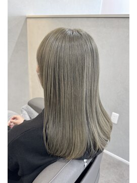 サロンドクオリア(Salon de Qualia) オリーブグレージュ/ハイトーンカラー/大学生歓迎/S