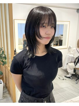 ノック(knock) ミディアムウルフレイヤー／ウルフカット／イルミナカラー