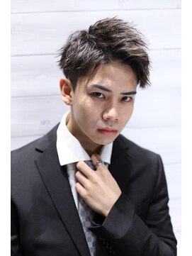 リップス 大宮(LIPPS) ツイストアップバングショート