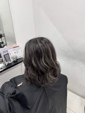 アライブ キチジョウジ(ALIVE Kichijoji) グレージュハイライトカラー