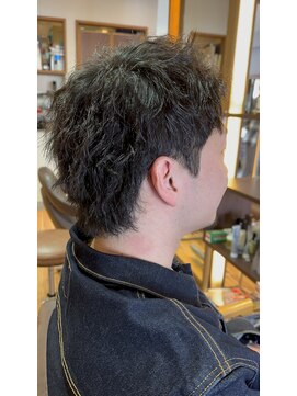 エスト(est.) スパイキーウルフ