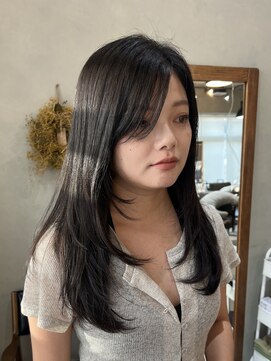 アルウ(Aru) ライフスタイルに合わせたレイヤーカット