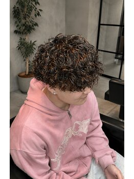 FORTYTHREE hair【フォーティースリーヘアー】【7/1NEW OPEN（予定）】の写真/【山口大学前/メンズ専門店】波巻き・ツイストスパイラル…圧倒的クオリティの最旬メンズパーマはココ！