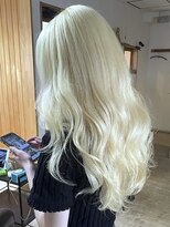 ブレイズヘアー(BLAZEhair) 【透明感デザイン】ホワイトブロンド×ブリーチ3回