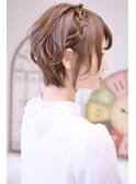 【メイズ 東中野・鍛原志行】ショートの編み込みヘアアレンジ