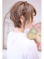 メイズ(MAZE) 【メイズ 東中野・鍛原志行】ショートの編み込みヘアアレンジ