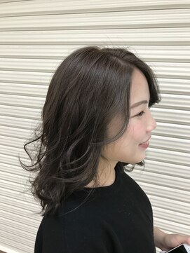 ネイヴィル(navile) ブリーチなし◎柔らかシアーベージュ