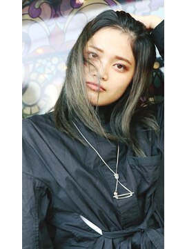 ランプヘアー(LAMP HAIR) ハイトーンカラー透明感スモーキーアッシストレート韓国風