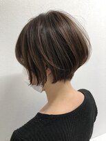 アッシュ 下北沢店(Ash) ふんわり丸みショート