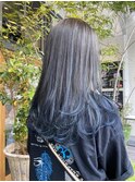 ハイライトブルーアッシュ×レイヤーカット