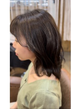 クオリア(QUALIA) 大人可愛い　韓国風小顔ミディアムボブ 抜け感　20代30代/柏