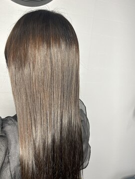 リベル(rebelle) ベージュ/マット