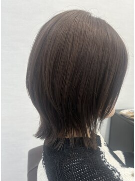 サロンドウイ(salon de OUI) ネオウルフ