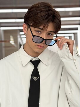 ロンドホットリップ 立川(Lond hot lip) men'sメンズ髪質改善縮毛矯正ブリーチなしブルーブラック/立川