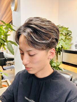 ミスターベイビー(Mr.BABY) ホワイトメッシュ/ニュアンスパーマ/センターパート