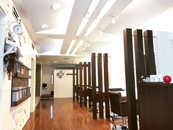 ライフカラー(Life color)の写真/【ヘアカラーメンテナンス専門店】大人女性の為のくつろげる空間で、髪も心も満たされるサロン時間を♪