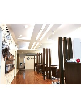 【ヘアカラーメンテナンス専門店】大人女性の為のくつろげる空間で、髪も心も満たされるサロン時間を♪