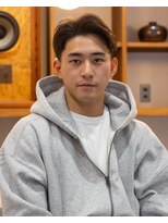 ポリッシュマン コウベ(POLISHMAN.KOBE) センターパート / ニュアンスパーマ / テーパーフェード