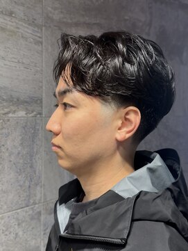 トニーアンドガイ 原宿店(TONI & GUY) テーパーフェードニュアンスフェザーパーマメンズパーマ