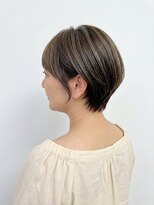 アッシュ 十日市場店(Ash) 白髪ぼかし/ショート