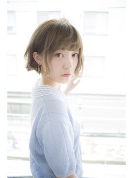 サロンドミルク 原宿(salon de MiLK) 【salon de MiLK原宿】耳かけショートボブ