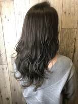 ウシワカマルイースト(ushiwakamaru East)&nbsp;ハイライトでつくる外国人風グレージュ