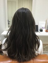 レイリー(LEIRY)&nbsp;ラベンダーアッシュブラウン大人かわいい巻き髪デジタルパーマ