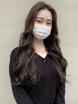 ヘアー アイス ルーチェ(HAIR ICI LUCE) グレージュ ベージュ ロング 韓国 センターパート 担当城倉