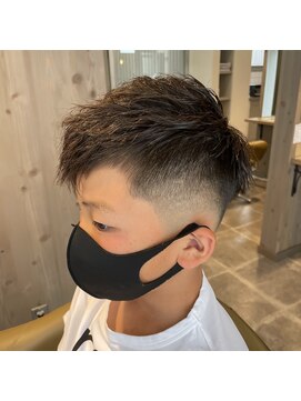 デュード(Dude) ナチュラルグラデーション/ツイストスパイラル/フェードカット