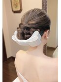 洋装 大きなリボン シンプル タイト シニヨン ヘアアレンジ