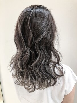 アーテル(ater) ホワイトグレージュ